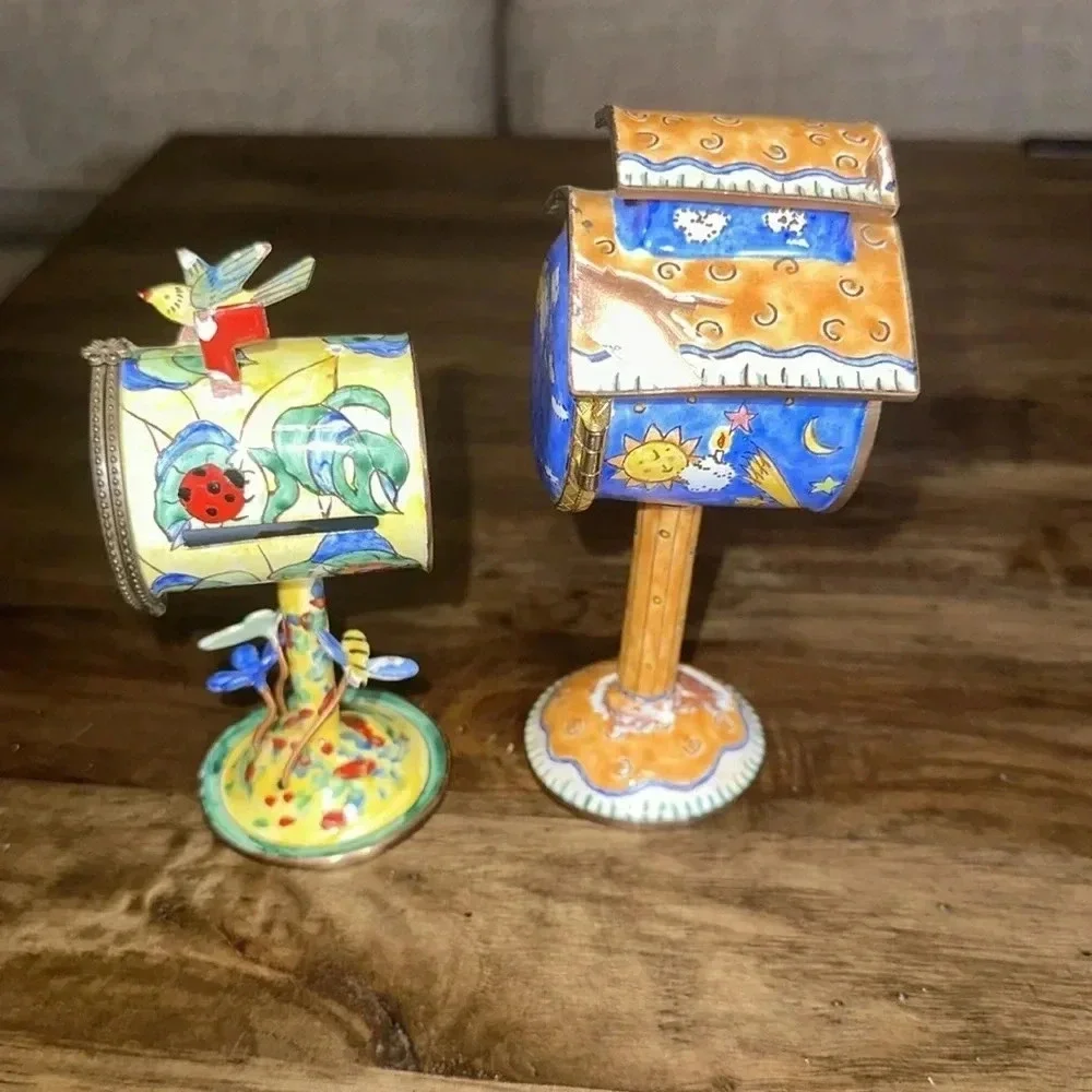 VTG Set of 2 US Mail Stamp Holder Birdhouses Kelvin Chen 2004 / 2002 - Picture 9 of 16